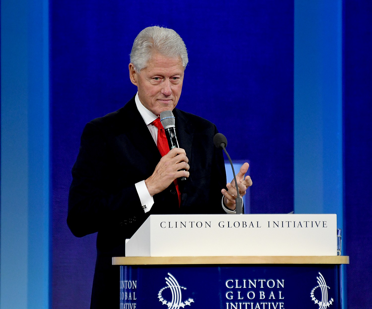 “It has been one of the great honors of my life. You are living proof that good people committed to create cooperation have almost unlimited positive impact to help people today and give our kids better tomorrows. I have spent the last 15 years of my life working to advance that idea,” President Clinton said at the 12th and final Clinton Global Initiative © 2016 Karen Rubin/news-photos-features.com